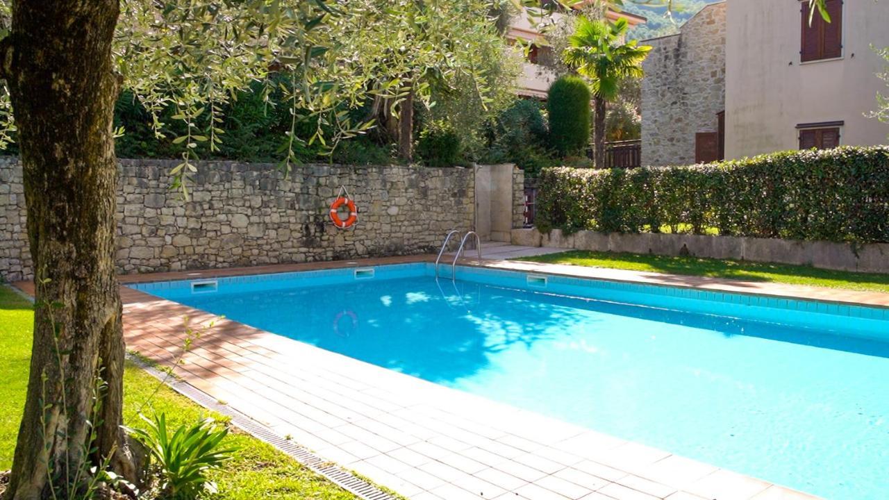 Ulivi Beth'S House Lägenhet Brenzone sul Garda Exteriör bild